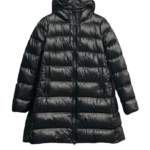 Pikowana damska kurtka z kapturem czarna