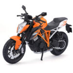 Model motocykla Welly 1:18 KTM 1290 SUPER DUKE R
