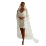 Welon Ślubny długi z grzebieniem zdobiony perełkami