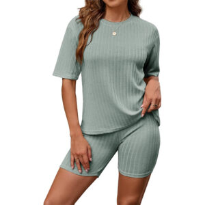 Komplet dresowy damski prążkowany bluzka + spodenki rozmiar L